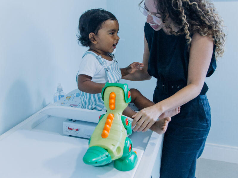 Qual a diferença entre PEDIATRA e NEUROPEDIATRA?